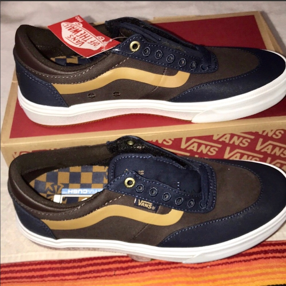 >Ⓜ️GILBERT CROCKETT CANVAS DRESS BLUES BROWN WHITE WORLD’S #1 SKATE BRAND 🆕VANS - Picture 2 of 14